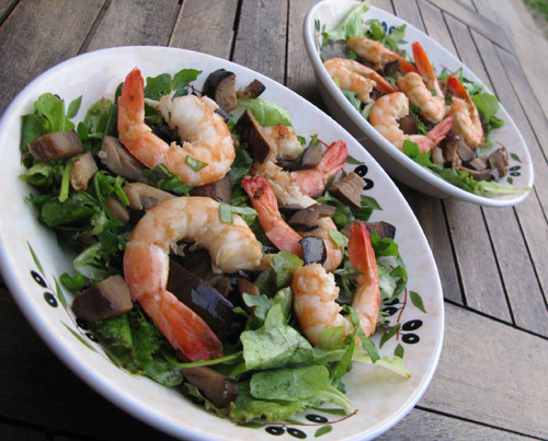 Gambas sur lit de salade