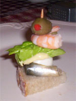 pinchos oeuf crevette anchois salade