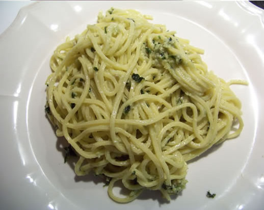 pesto au basilic et aux noix
