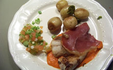 recette de lotte à la plancha au serrano et coulis de piquillos