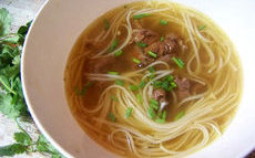 recette de Pho – soupe vietnamienne au boeuf et aux nouilles