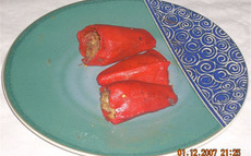 recette de piment del piquillo farcis au serrano, raisins, noix et pomme