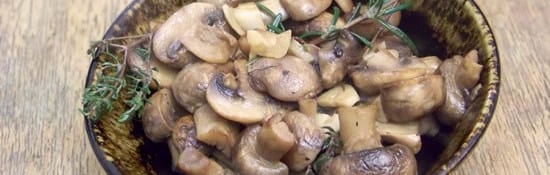 champignons au vin blanc et aux herbes