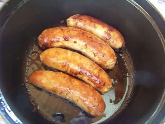 saucisses de dinde à la poêle