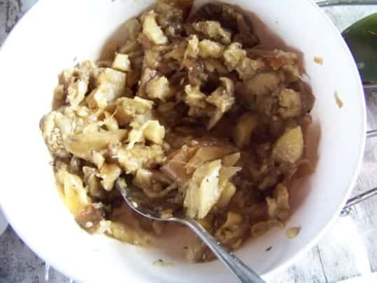 salade d'oignons et aubergines grillées