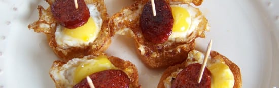 pinchos oeufs de caille chorizo