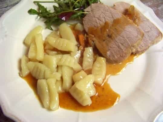 fond lié ajouté à une sauce de rôti pour en faire un plat inoubliable !