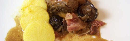 Coq au vin blanc et jambon serrano