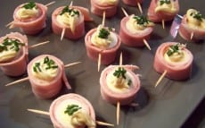 Pinchos œufs de caille, jambon, mayonnaise
