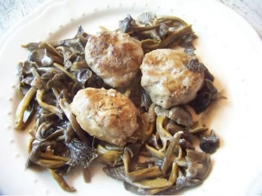 Crépinettes De Porc Mijotées Aux Champignons crépinettes et champignons